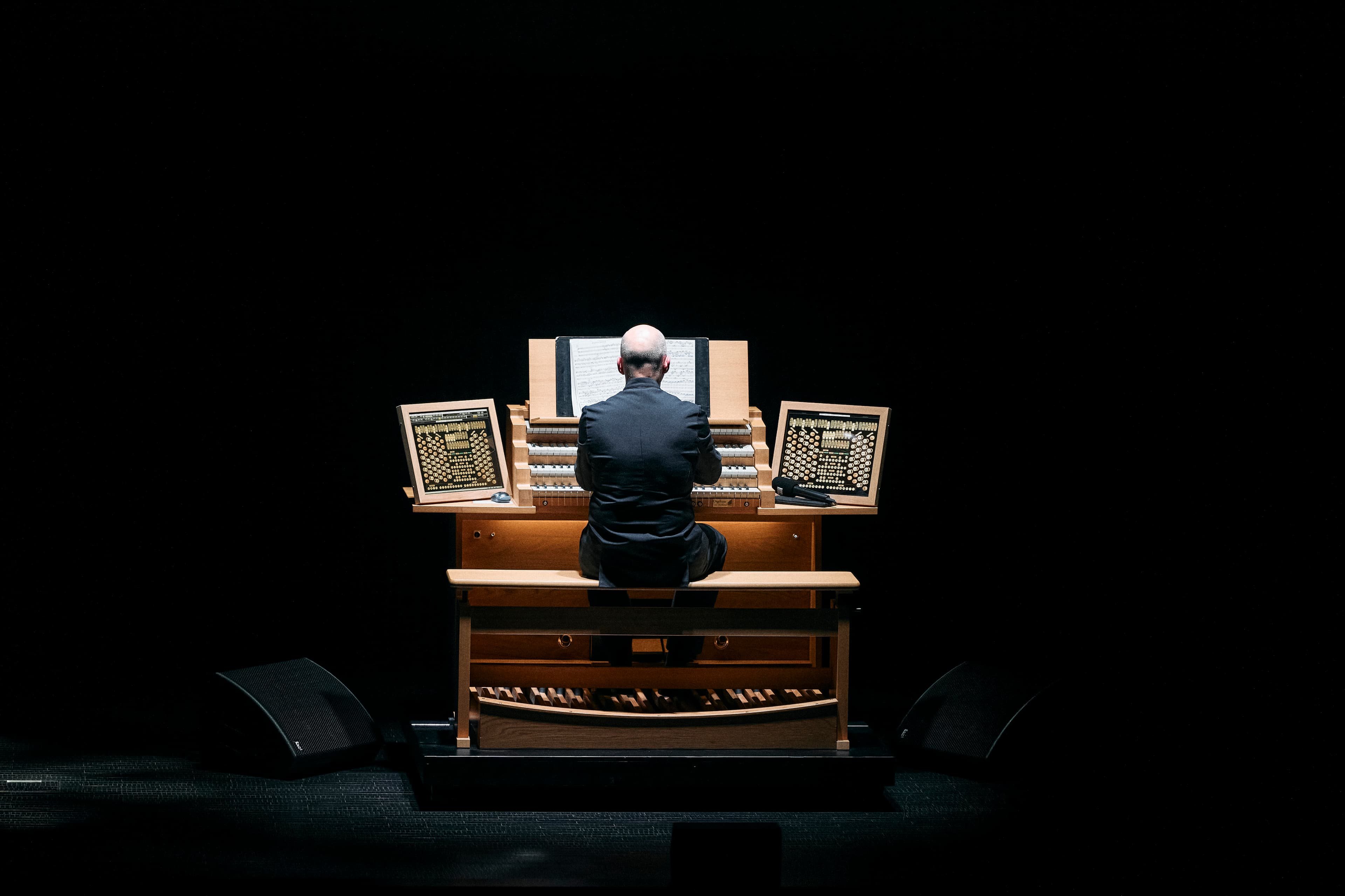 Promotional artwork for the Orgelsound 360° Romantische Weihnacht organ concert at Bergson.