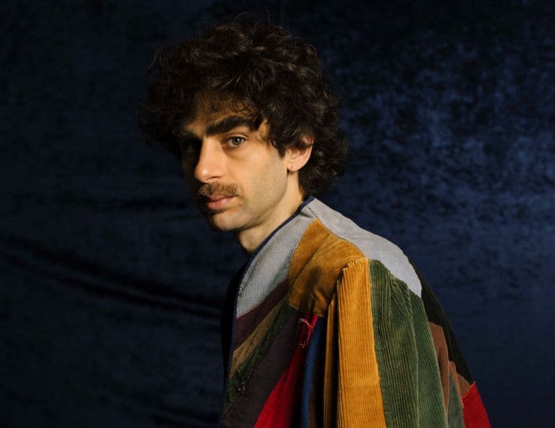 Portrait of musician Sessa (Sergio Sayeg) from his press shoot for the album Pequena Vertigem de Amor.