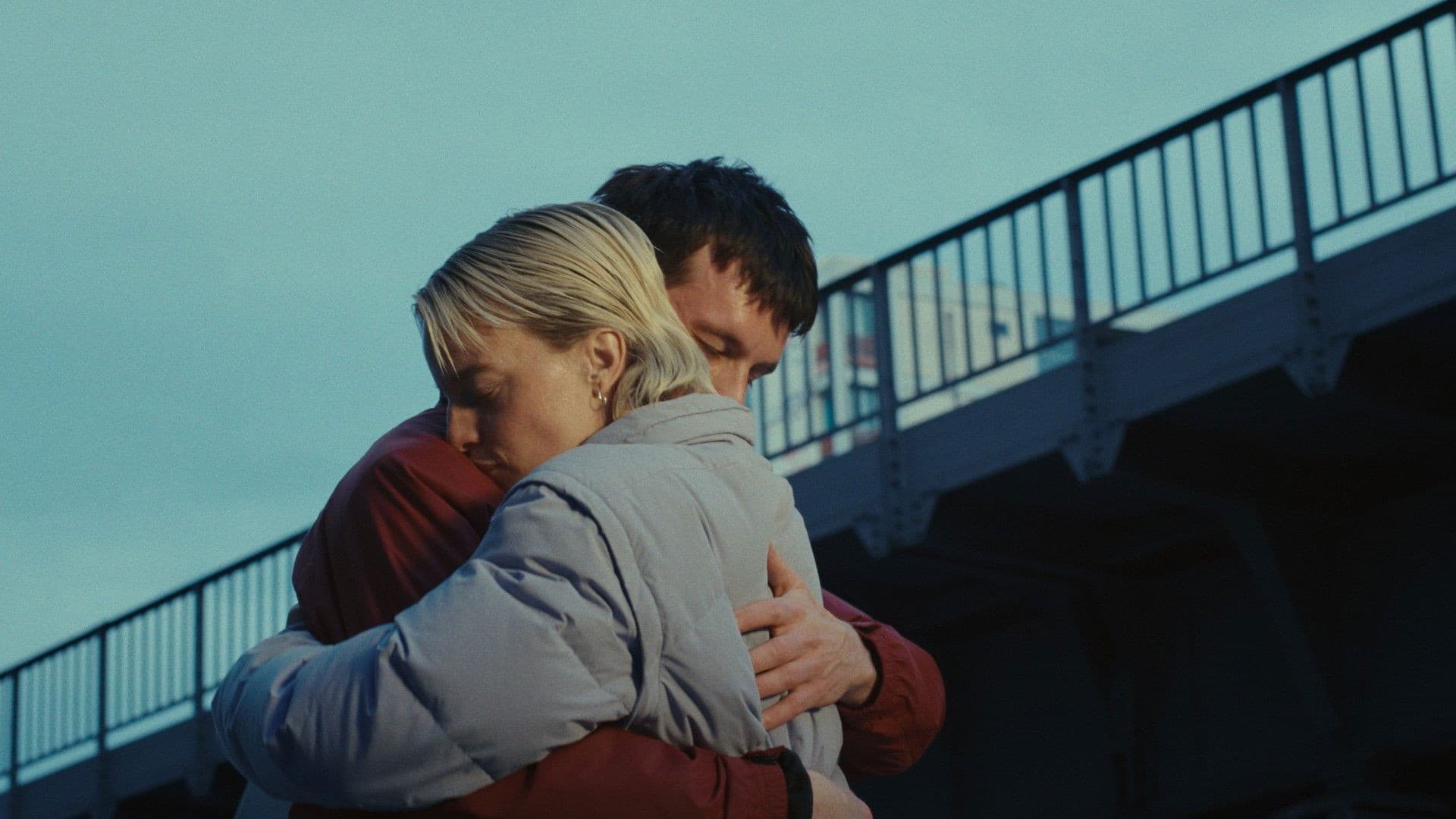 Summery still from the German film Allegro Pastell