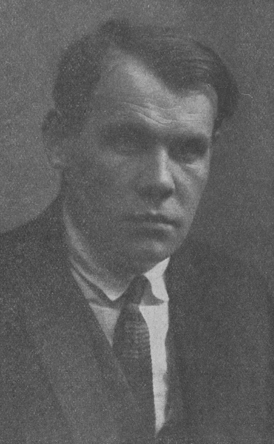 Portrait photograph of Bavarian writer Oskar Maria Graf, published in 1926, whose village tales are read at this event.