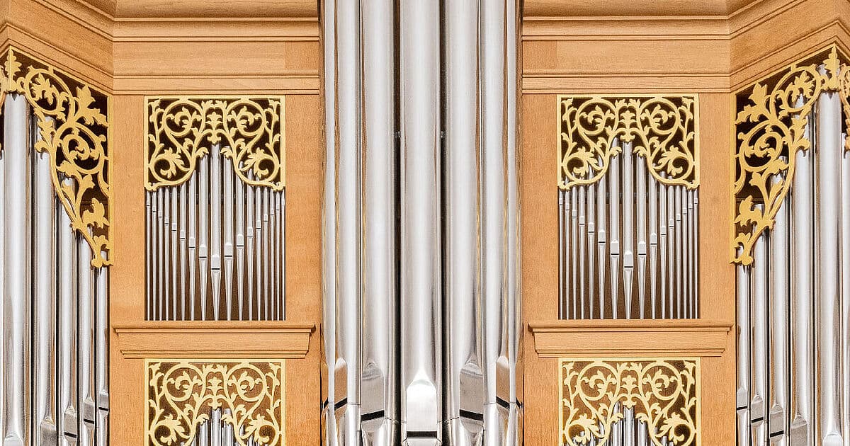 A Baroque-style pipe organ in the Deutsches Museum's musical-instruments gallery.
