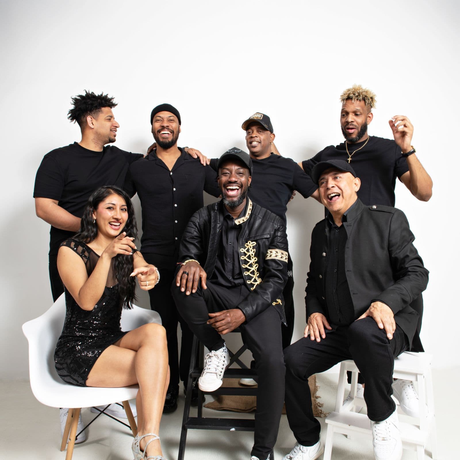 Charlie Segura y su Orquesta La Sucursal salsa band